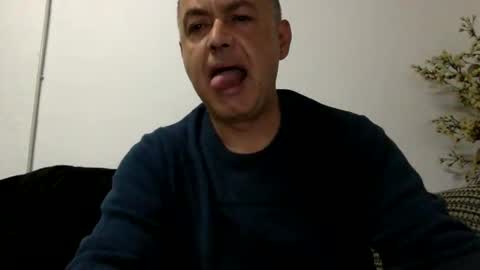 Snapshot of futbolin95 chatting on May 17, 5:31 pm futbolin95 online show from May 17, 5:31 pm