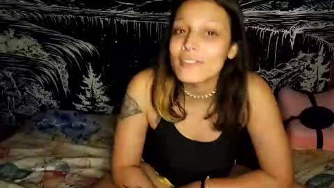 Snapshot of futuresizequeen chatting on November 13, 2:10 am futuresizequeen online show from November 13, 2:10 am