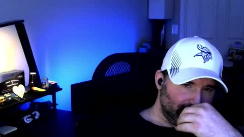 Snapshot of fuzz69_ chatting on February 8, 2:09 pm fuzz69_ online show from February 8, 2:09 pm