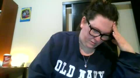 fuzzypeaches87 online show from February 15, 12:51 am