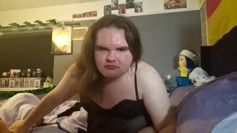 Snapshot of fxckc4rl3yllis99 chatting on December 1, 1:43 am fxckc4rl3yllis99 online show from December 1, 1:43 am