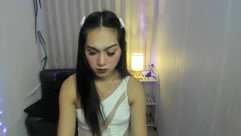 Snapshot of fyangfoxx chatting on January 15, 4:22 pm fyangfoxx online show from January 15, 4:22 pm