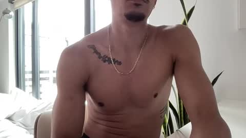 Snapshot of g00ndaddy chatting on April 25, 3:53 pm G00NDaddy online show from April 25, 3:53 pm