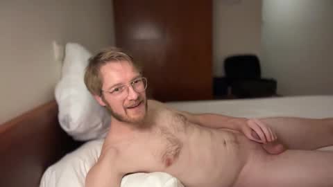 Snapshot of g00nst4r chatting on December 25, 10:27 pm g00nst4r online show from December 25, 10:27 pm