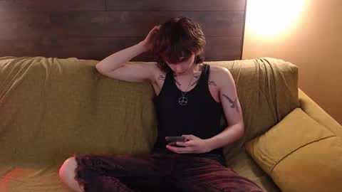 Ian online show from February 8, 10:24 pm