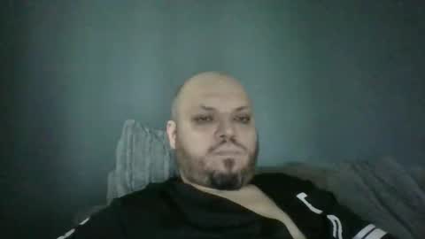 Glusgan online show from November 27, 9:33 am
