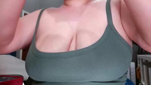 gaaby  online show from February 10, 10:36 pm