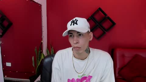 Snapshot of gaarataihen1 chatting on December 18, 8:25 pm Gaara online show from December 18, 8:25 pm