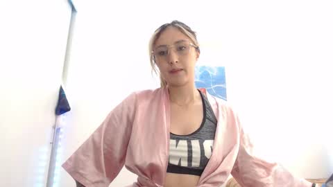 Gabriela online show from October 21, 4:08 pm