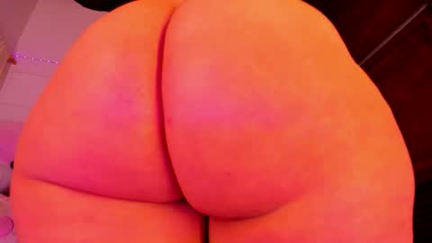 G A B R I E L A   online show from March 30, 4:02 am