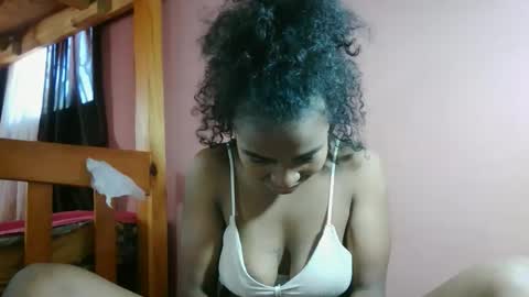 gabiriellle online show from May 6, 9:47 am
