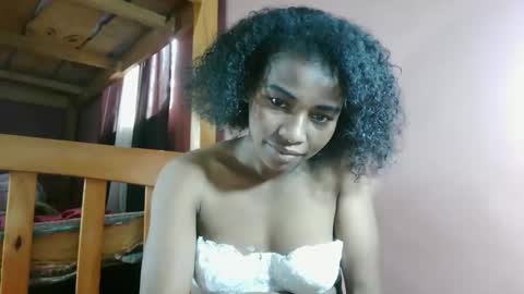gabiriellle online show from May 10, 5:45 am