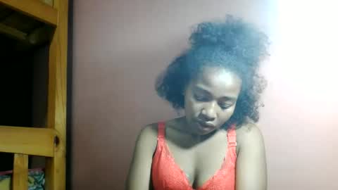 gabiriellle online show from May 11, 4:04 pm