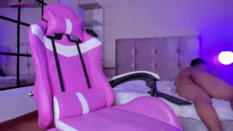 Snapshot of gabriel_beckett chatting on December 30, 5:34 pm gabriel_beckett online show from December 30, 5:34 pm