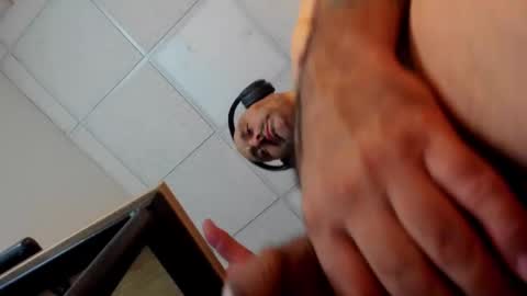 Snapshot of gabriel_harmant chatting on December 1, 4:29 pm Gabriel Harmant online show from December 1, 4:29 pm