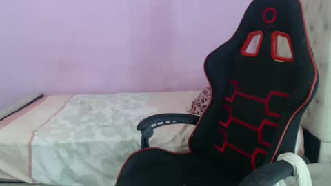 Snapshot of gabriela_jay1 chatting on February 17, 12:54 am G A B R I E L A I S B A C K. online show from February 17, 12:54 am