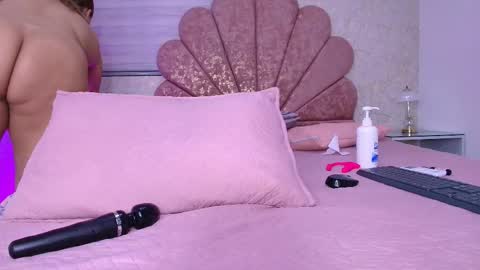 gabriela online show from March 10, 8:03 pm