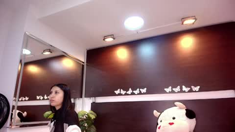 Snapshot of gabriela_meow chatting on June 1, 12:29 pm Gabby online show from June 1, 12:29 pm