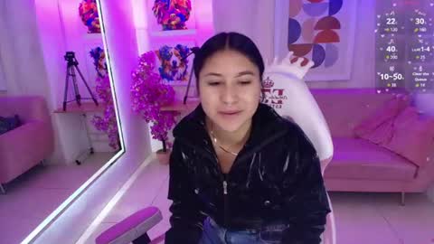 Snapshot of gabriela_meow chatting on July 4, 12:33 pm Gabby online show from July 4, 12:33 pm