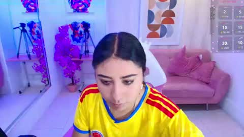 Snapshot of gabriela_meow chatting on July 7, 12:42 pm Gabby online show from July 7, 12:42 pm