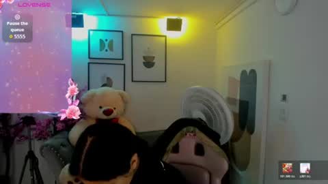 Snapshot of gabriela_meow chatting on July 16, 12:44 pm Gabby online show from July 16, 12:44 pm