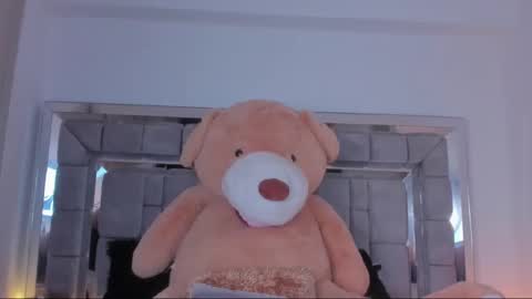 Snapshot of gabriela_montess chatting on December 11, 11:41 am Gabriela Montes online show from December 11, 11:41 am