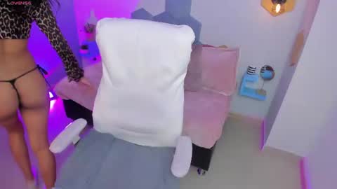 Snapshot of gabriella_rouse_ chatting on July 1, 1:56 pm Gaby online show from July 1, 1:56 pm