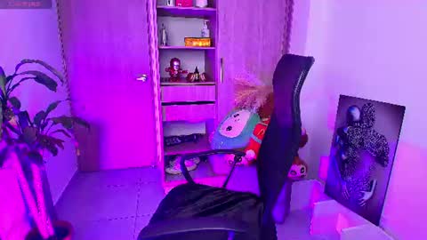 Snapshot of gaby_dams9 chatting on June 12, 3:49 am GABY online show from June 12, 3:49 am