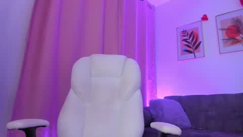 gaby online show from February 16, 1:18 pm