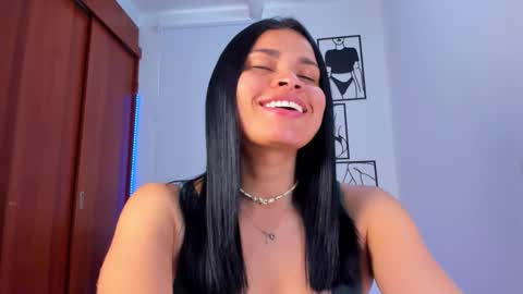 Snapshot of gaby_girl chatting on February 4, 9:31 pm online show from February 4, 9:31 pm
