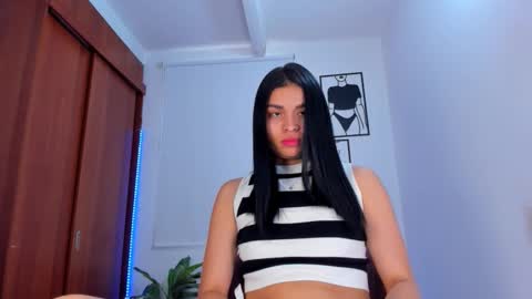 Snapshot of gaby_girl chatting on March 19, 10:14 pm online show from March 19, 10:14 pm