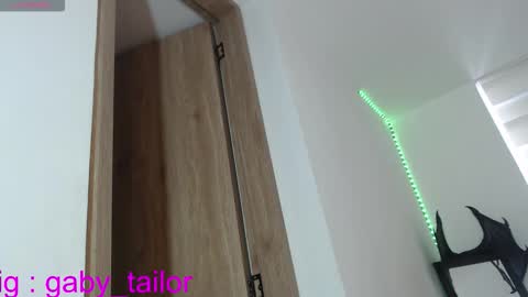 Gaby online show from November 5, 2:06 pm