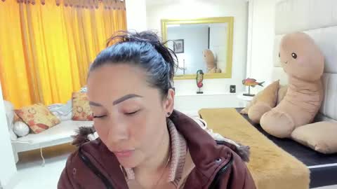 gabriela online show from September 12, 3:45 pm