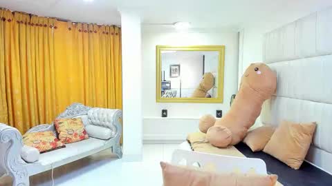 gabriela online show from October 20, 4:40 pm