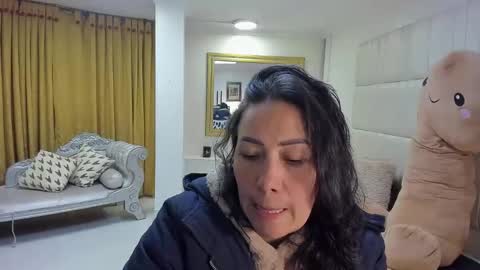 gabriela online show from December 3, 10:24 am