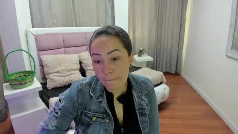 gabriela online show from May 14, 5:31 pm