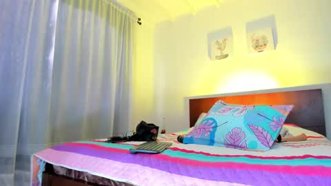 Snapshot of gabybuttler1 chatting on January 16, 3:35 pm Gabybuttler online show from January 16, 3:35 pm