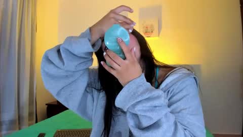 Snapshot of gabybuttler1 chatting on February 27, 8:31 pm Gabybuttler online show from February 27, 8:31 pm