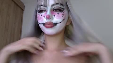 gabygumms online show from February 2, 6:34 am