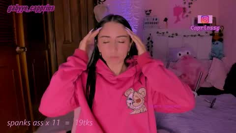 gabyye capprins online show from February 2, 12:09 am