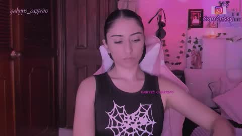 gabyye capprins online show from February 20, 12:29 am