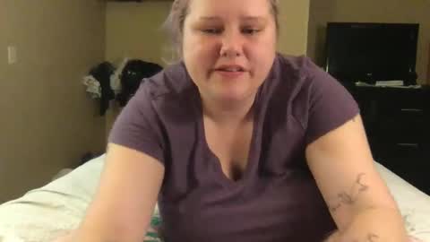 Eryn online show from December 16, 2:36 am