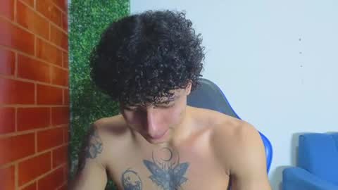 Snapshot of gael_david chatting on July 16, 4:18 am Gael online show from July 16, 4:18 am