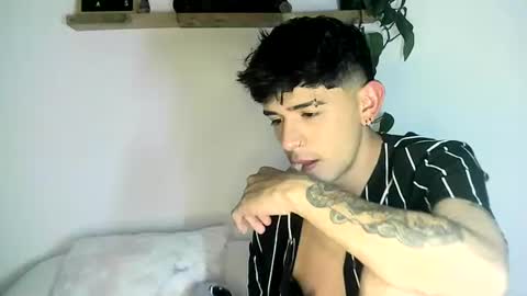 Gael Garca online show from February 13, 5:25 am