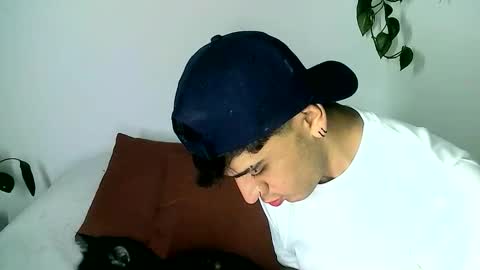 Gael Garca online show from February 17, 3:58 am