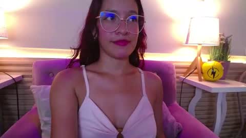 Snapshot of gagingbriana chatting on June 16, 2:14 am Briana online show from June 16, 2:14 am