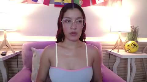 Snapshot of gagingbriana chatting on July 9, 2:04 am Briana online show from July 9, 2:04 am