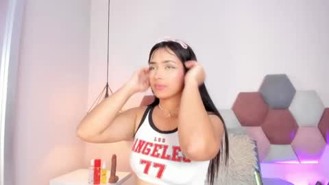 GahiaBelucci online show from April 16, 6:19 pm