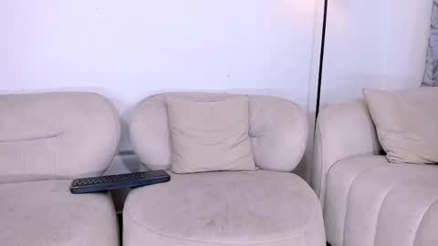 gal_stone_ online show from May 24, 12:37 am