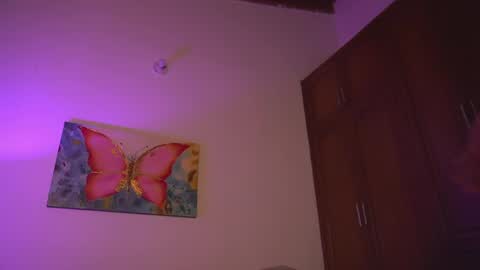 Snapshot of gala_monroe chatting on March 31, 11:10 am gala_monroe online show from March 31, 11:10 am